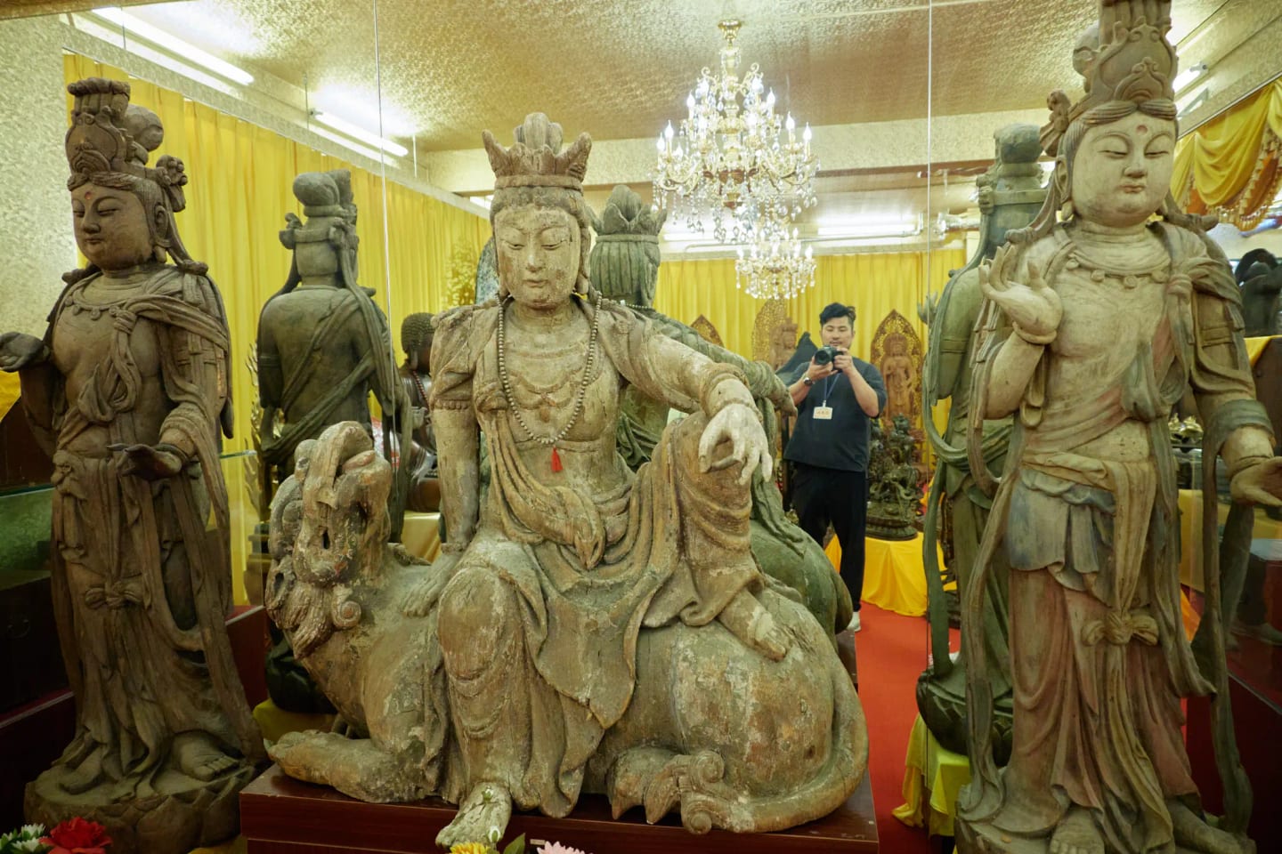 万佛造像美术馆真实展陈中的东方造像